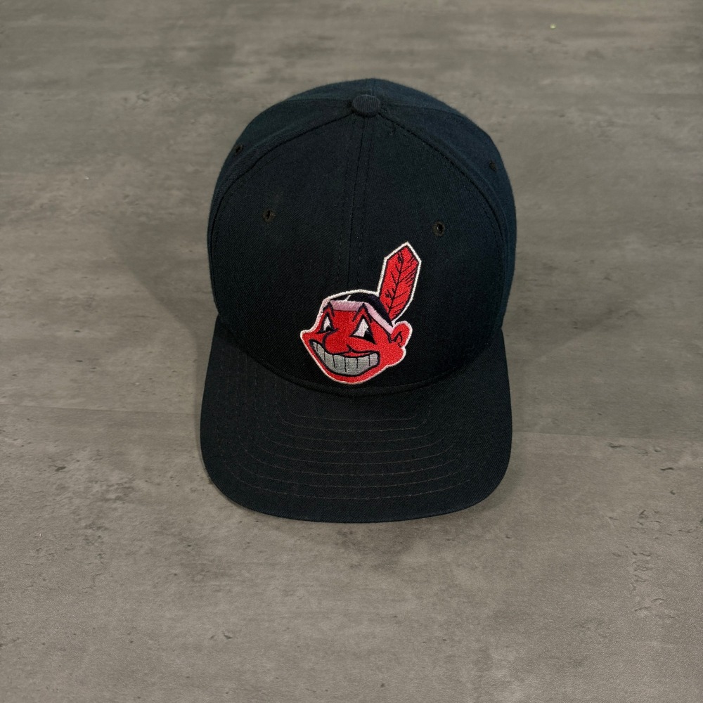 Vintage New Era Cleveland Indians Snapback Hat Navy Blue Chief Wahoo USA Made - Picture 1 of 9